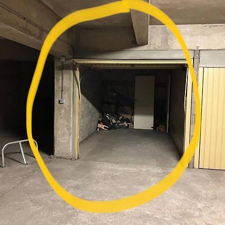 Paris : Appartement Familial Avec Parking Prive Clichy Esterno foto