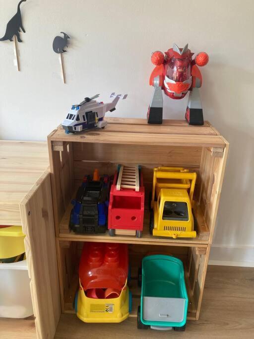 Paris : Appartement Familial Avec Parking Prive Clichy Esterno foto