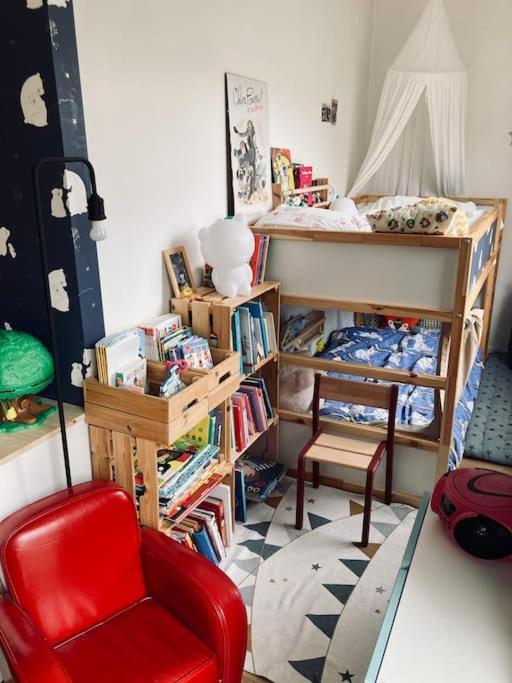Paris : Appartement Familial Avec Parking Prive Clichy Esterno foto
