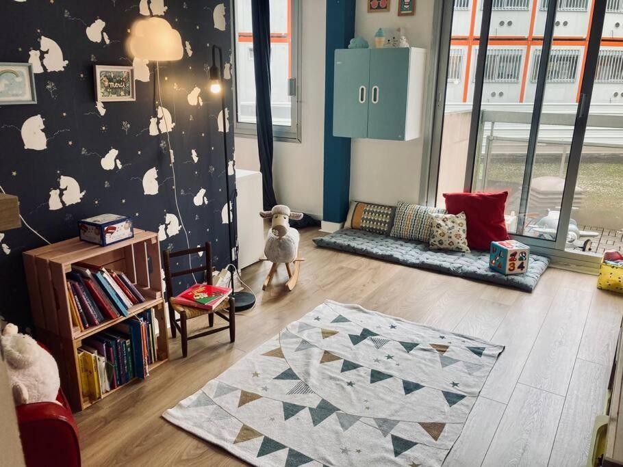 Paris : Appartement Familial Avec Parking Prive Clichy Esterno foto