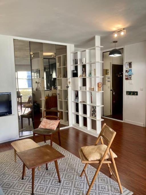 Paris : Appartement Familial Avec Parking Prive Clichy Esterno foto