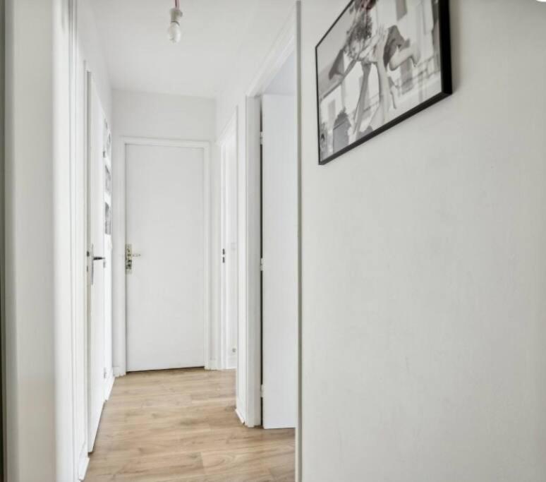 Paris : Appartement Familial Avec Parking Prive Clichy Esterno foto